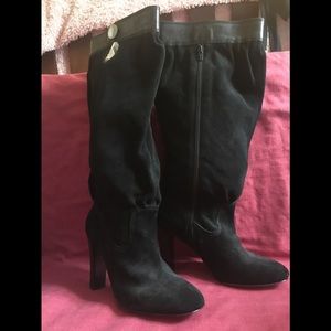 NWT MICHAEL KORS 100% black suede Slouch boots.